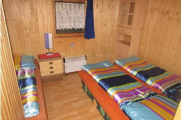 Słowacja Chata Šaštín - Stráže, Zewnątrz